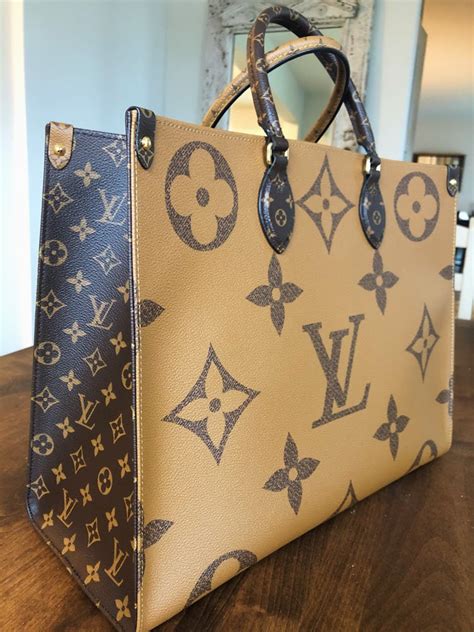 lv totally mm measurement|louis vuitton onthe go.